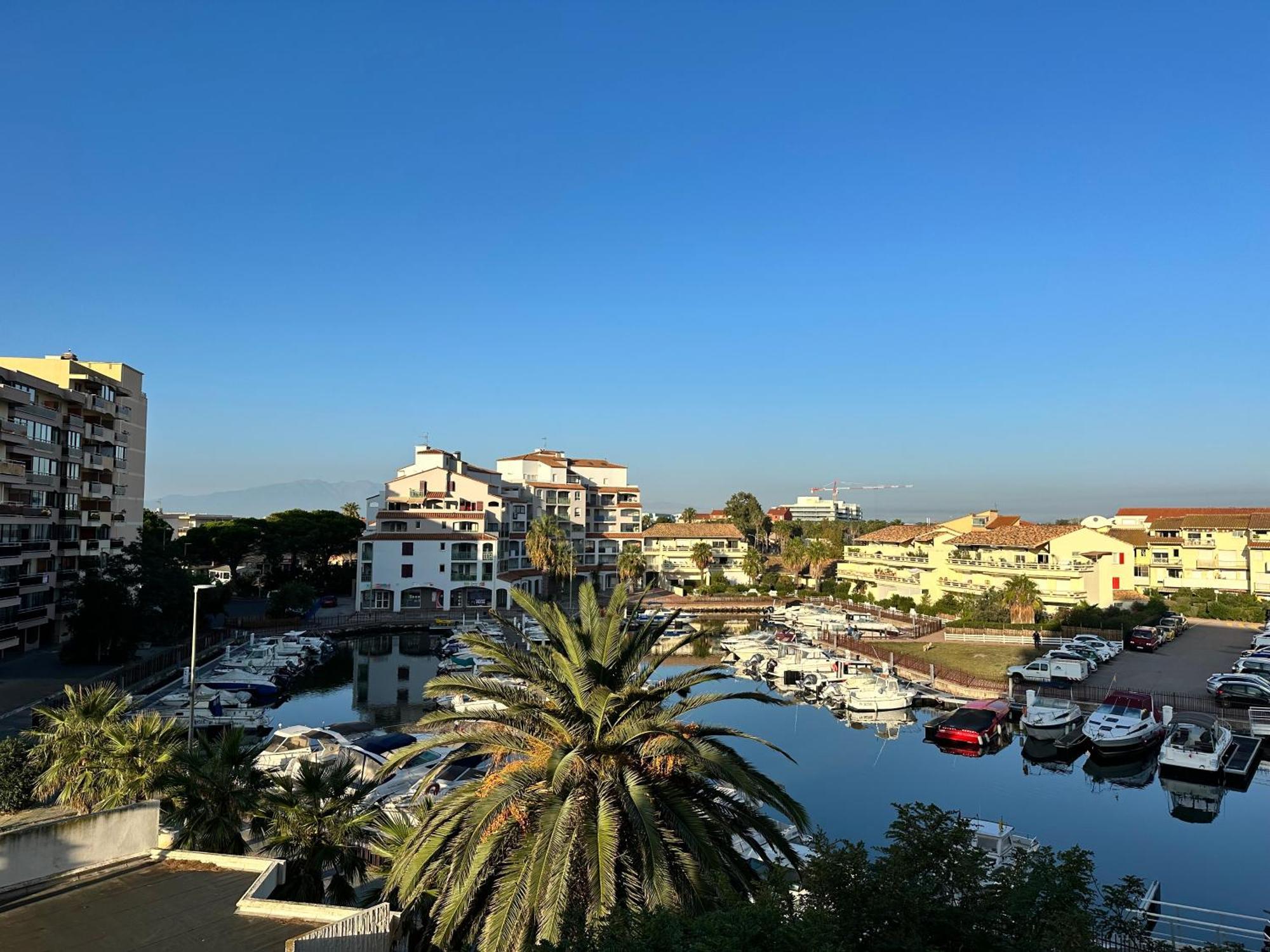 Appartement Studio Vue Sur La Marina Canet-en-Roussillon Luaran gambar